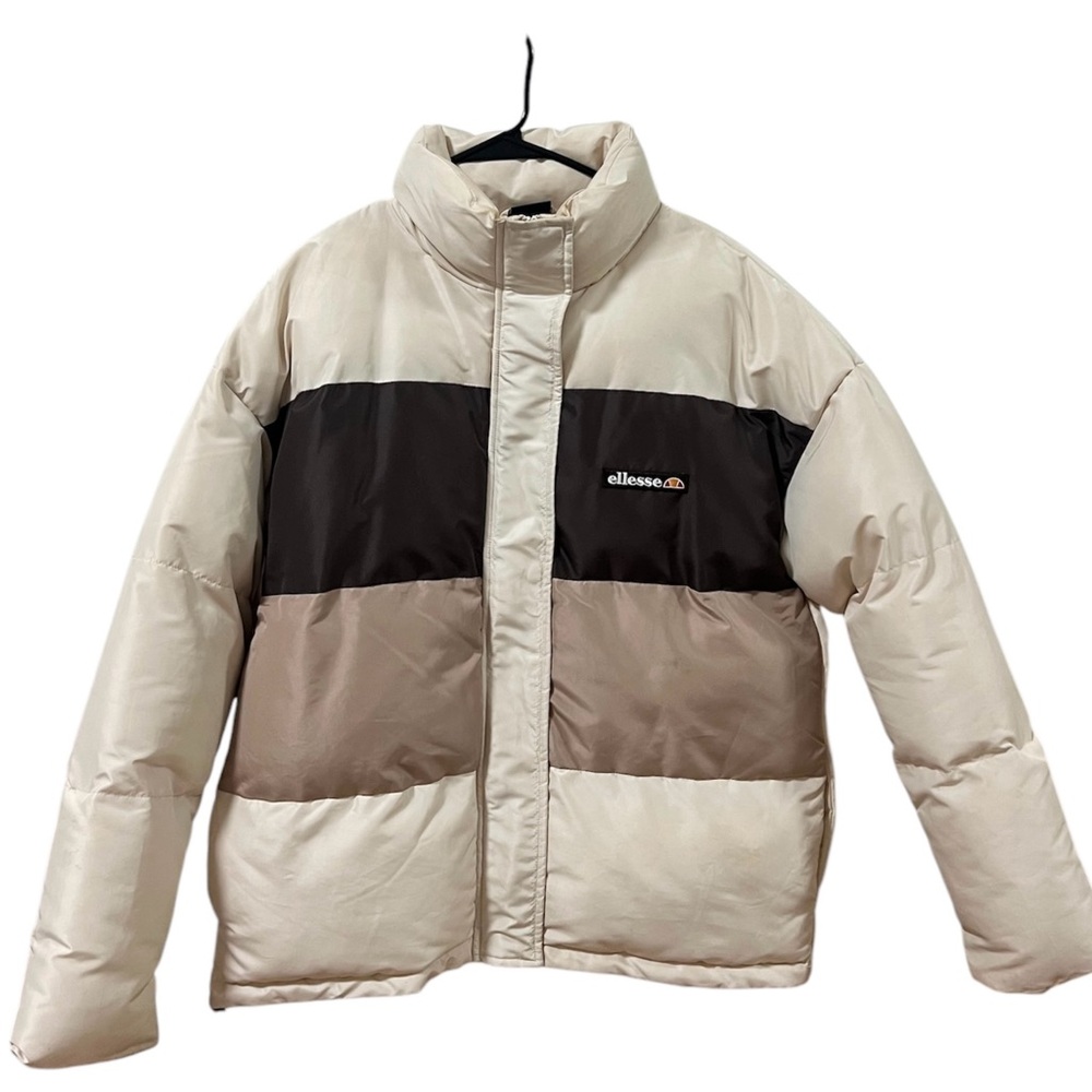 ELLESSE PUFFER JACKET M/L